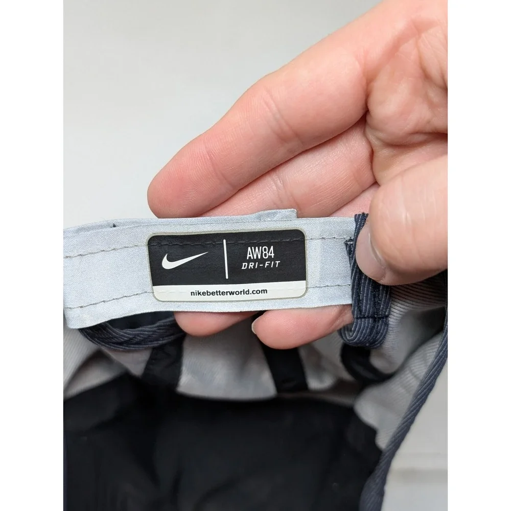 Nike Hat Strap Back‎ Gray White AW84 Swoosh 5 Panel Dri Fit Lightweight Running